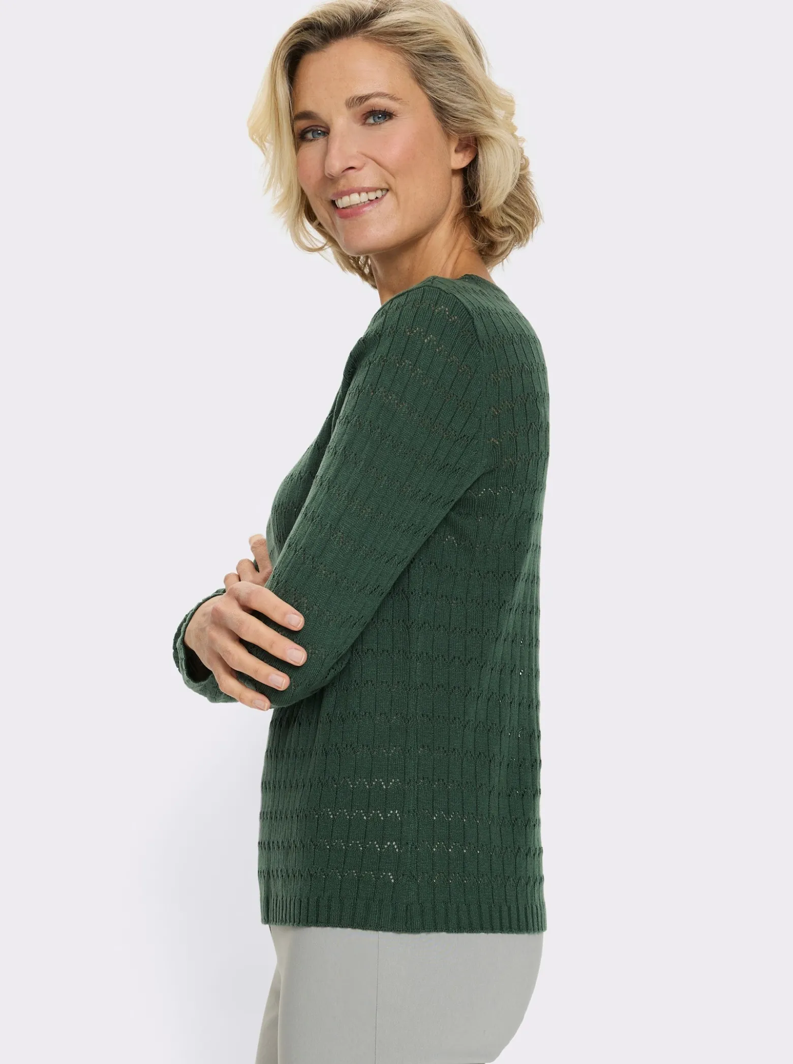 Rundhalspullover mit Strickmuster-Mix