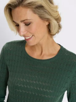 Rundhalspullover mit Strickmuster-Mix