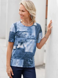 Rundhalsshirt im grafischen Patchwork-Dessin