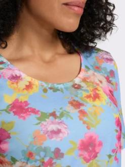 Rundhalsshirt mit Blümchen-Druck allover