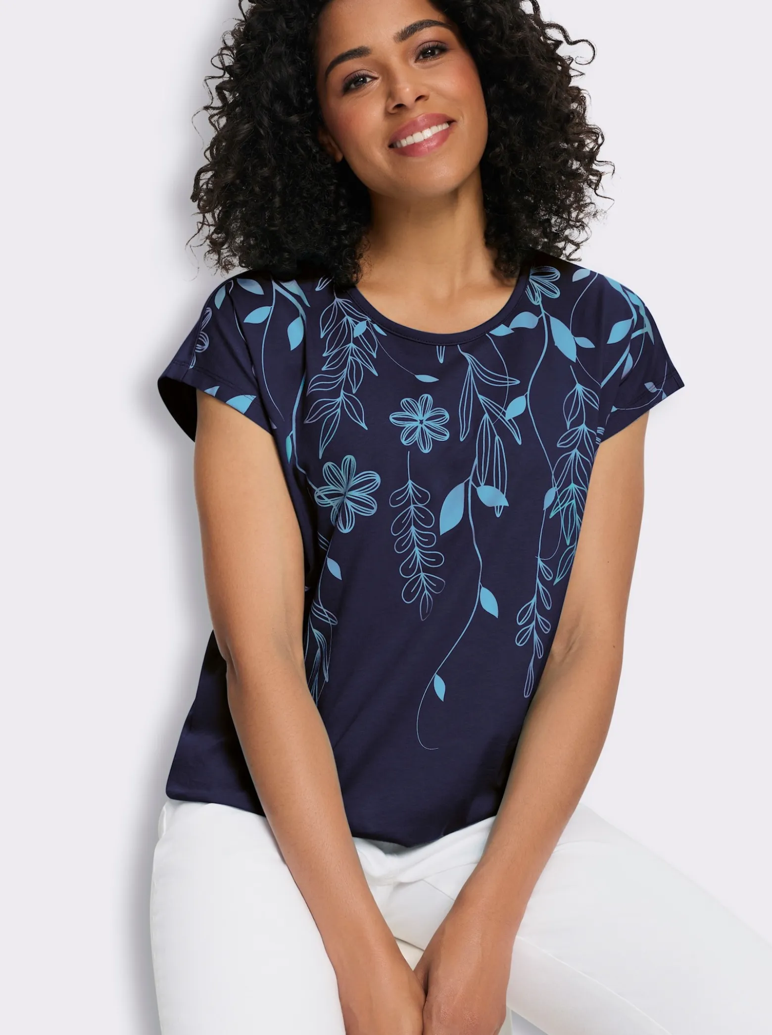 Rundhalsshirt mit Blüten-Druck