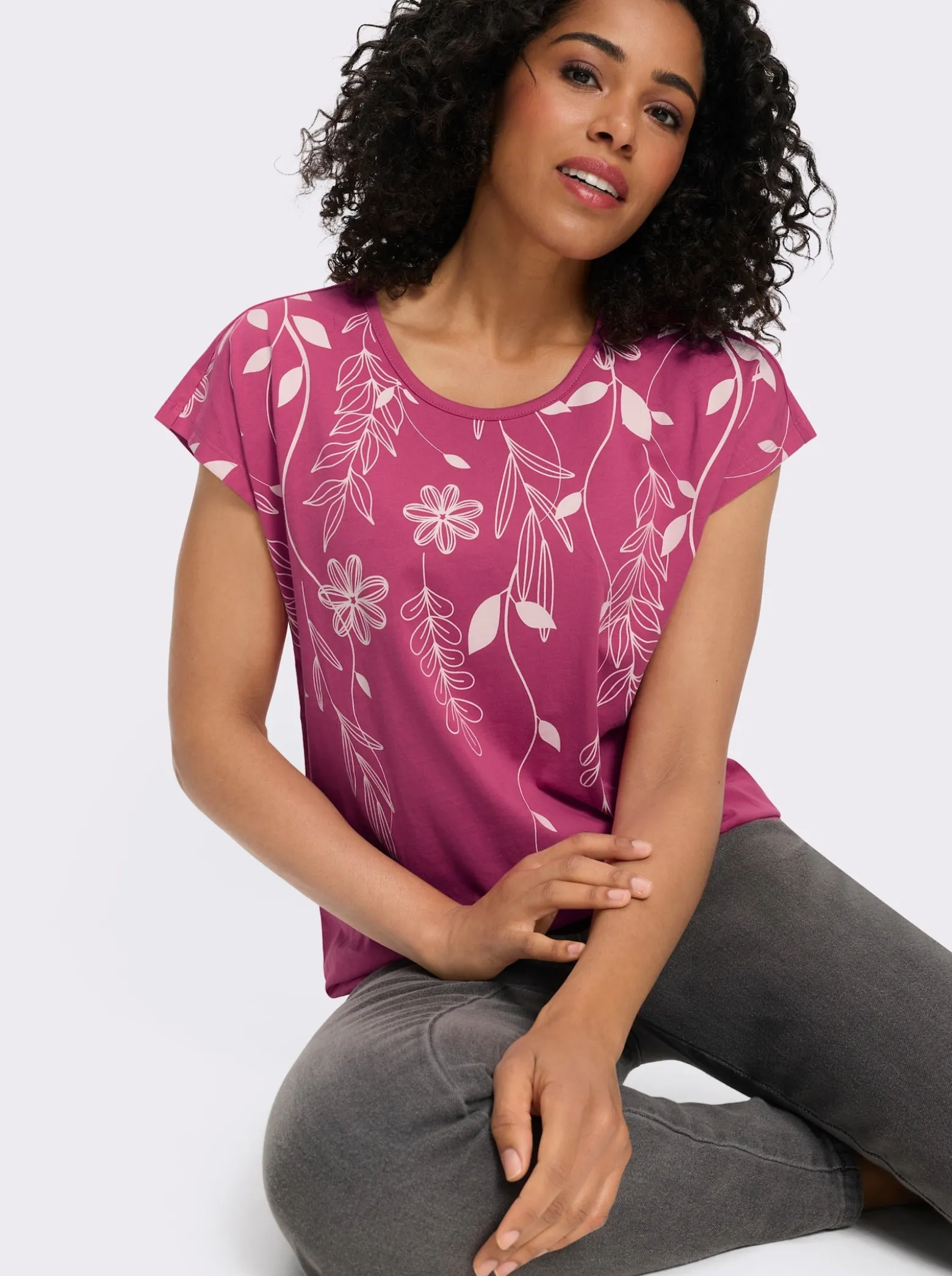 Rundhalsshirt mit Blüten-Druck