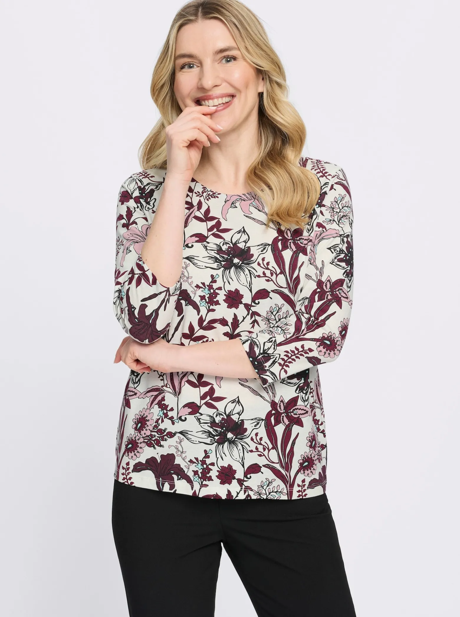Rundhalsshirt mit floralem Muster