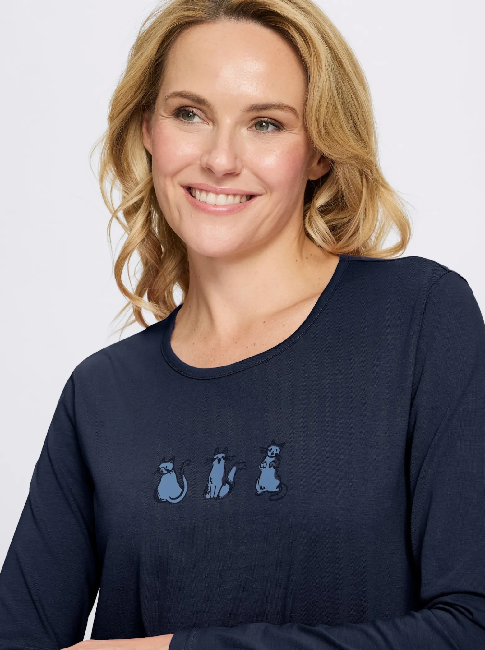Rundhalsshirt mit Katzen-Motiv
