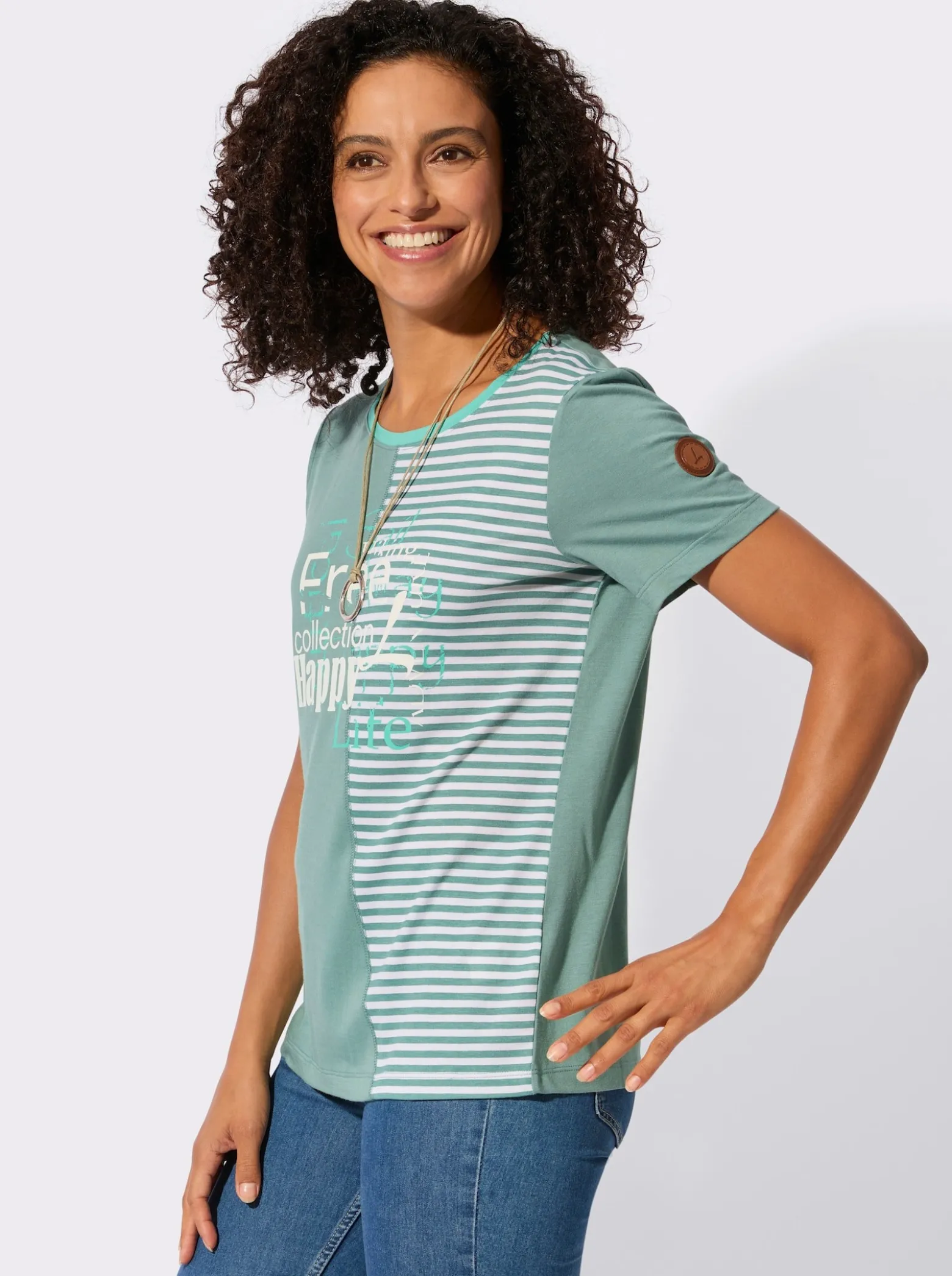 Rundhalsshirt mit Schriftzug und Streifen-Print