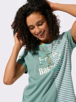 Rundhalsshirt mit Schriftzug und Streifen-Print