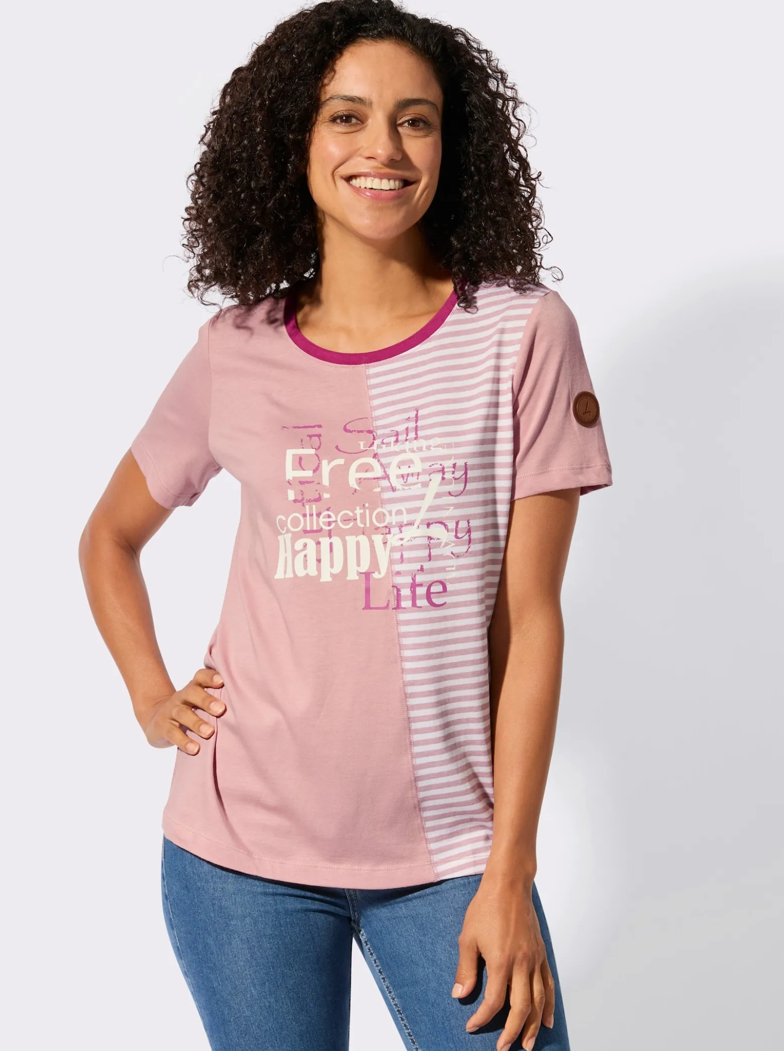 Rundhalsshirt mit Schriftzug und Streifen-Print