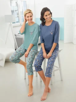 Schlafanzüge mit Dehnbund-Hose
