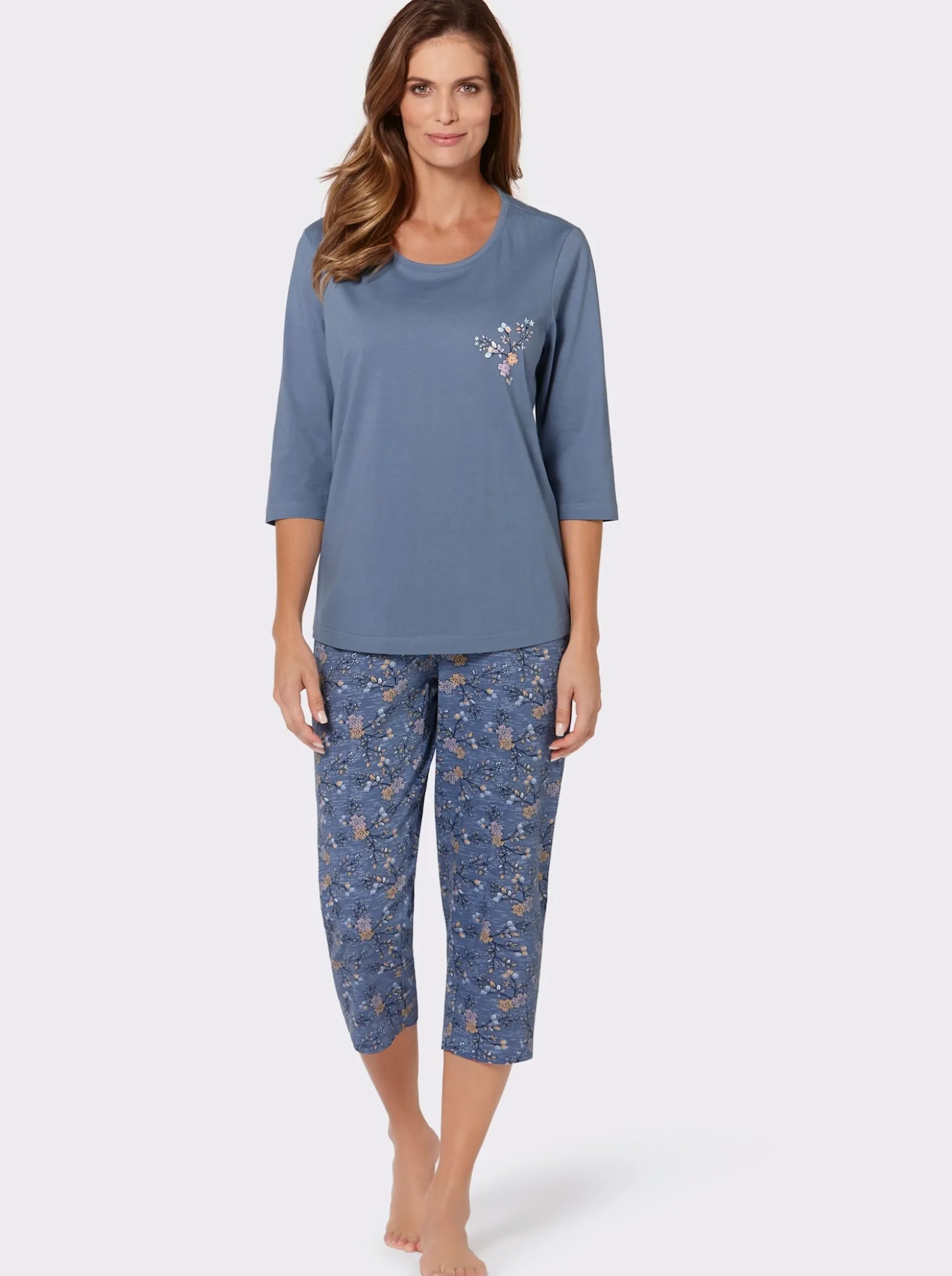 Schlafanzüge mit Dehnbund-Hose