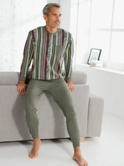 Schlafanzug mit elastischen Bündchen