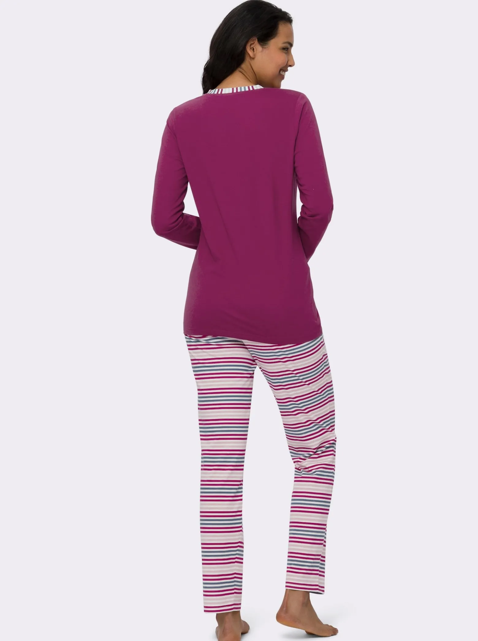 Schlafanzug mit langer Hose