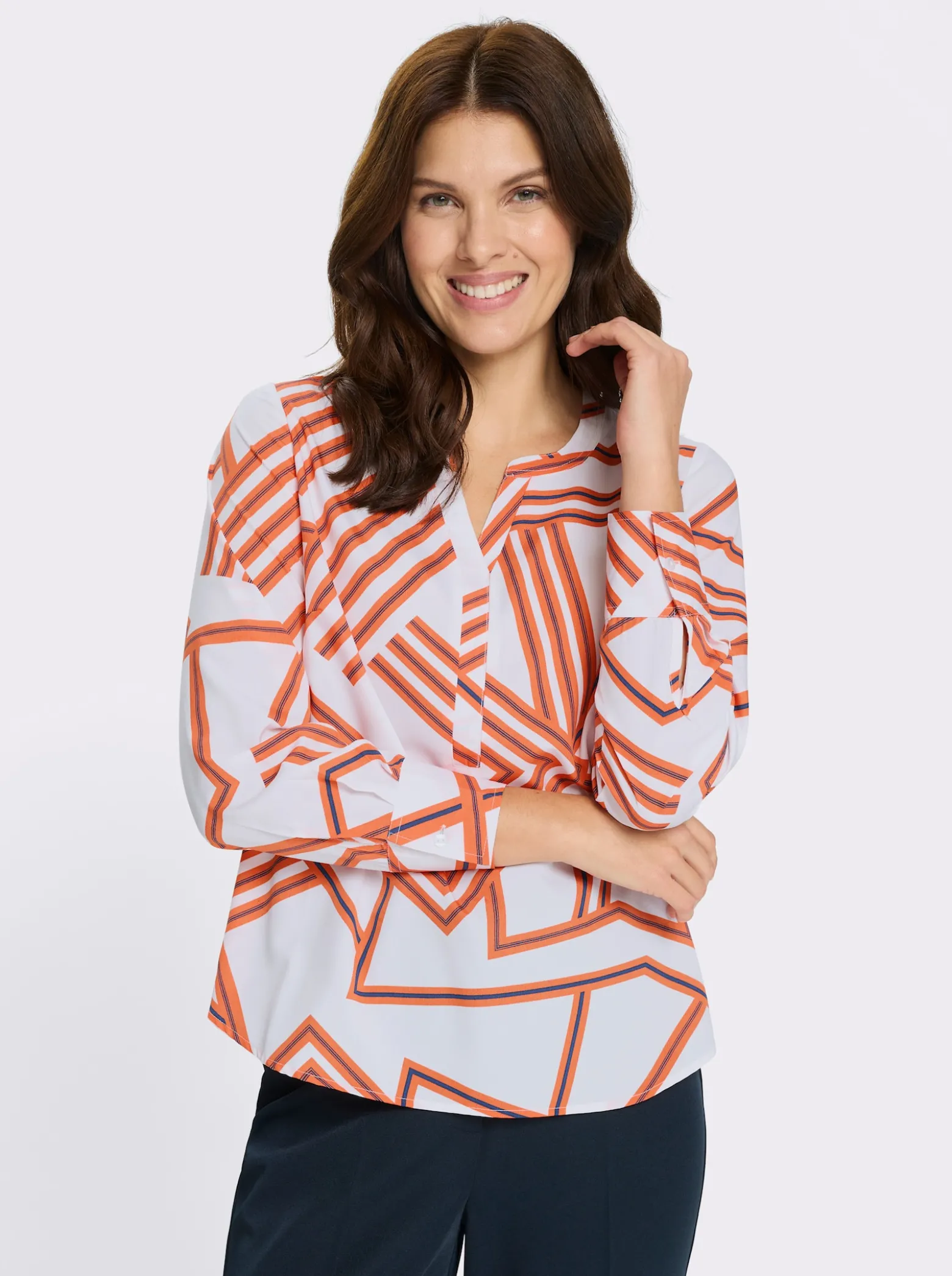 Schlupf-Bluse mit grafischem Druck
