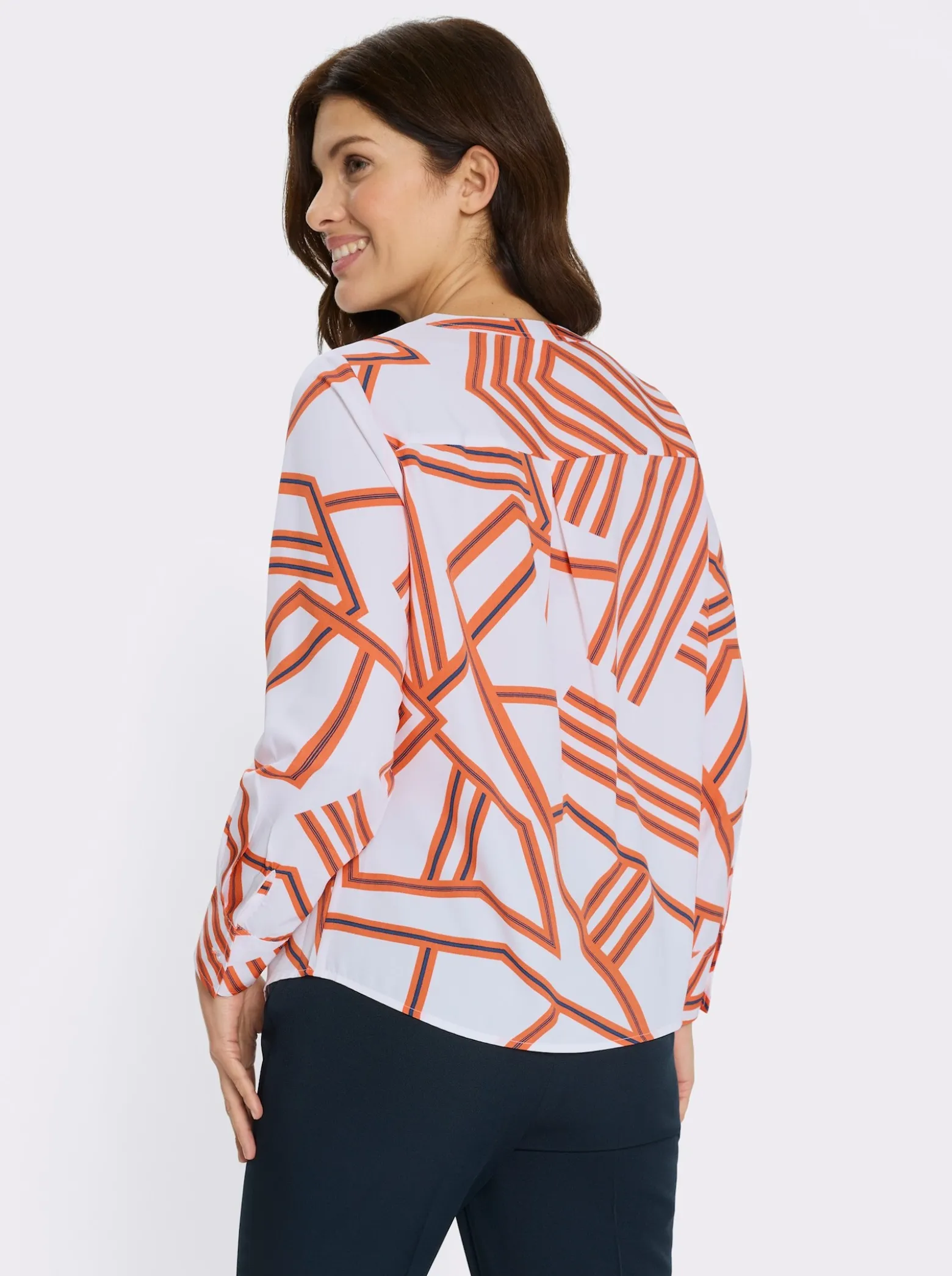 Schlupf-Bluse mit grafischem Druck