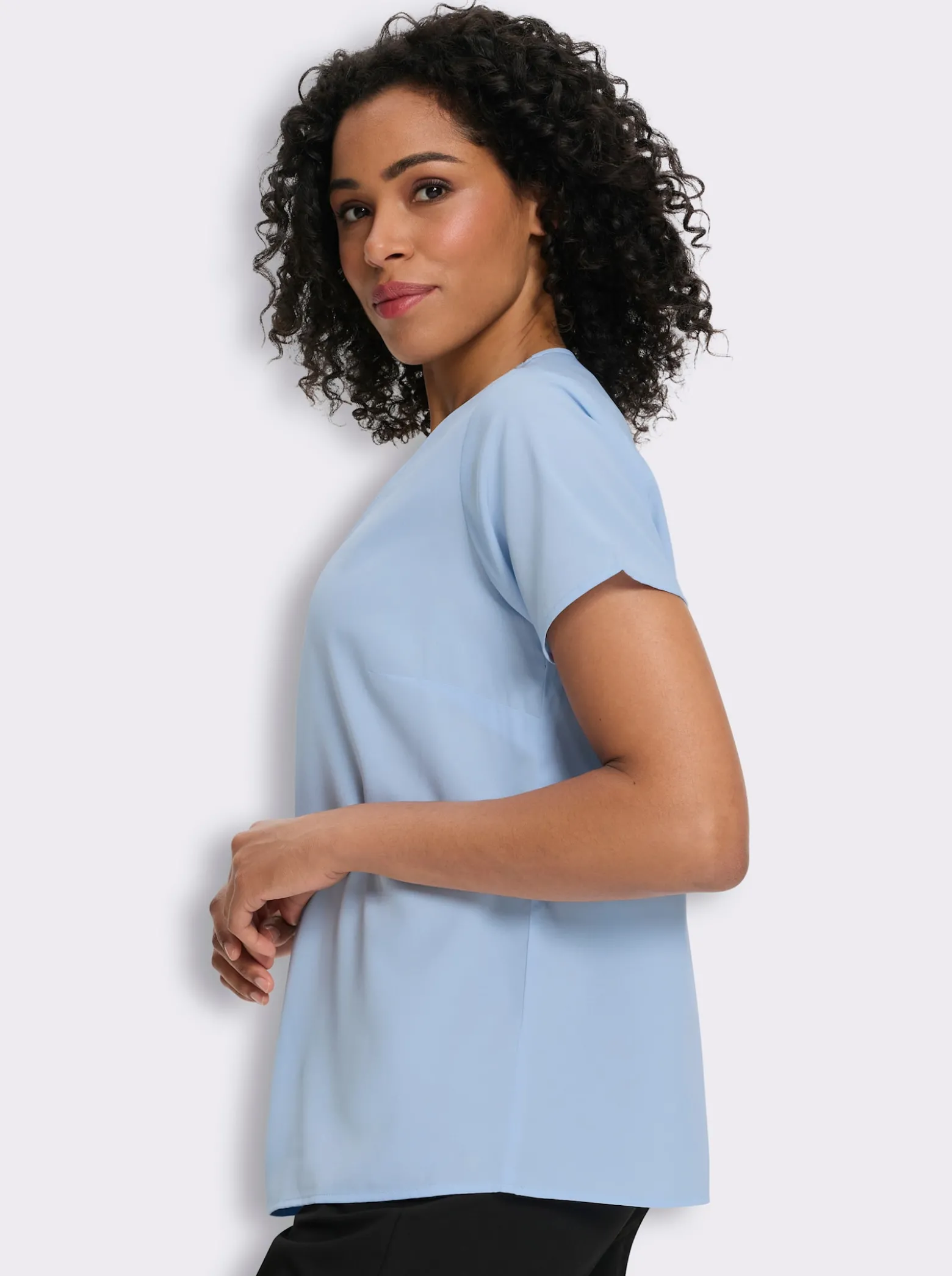 Schlupfbluse mit Kellerfalte im Vorderteil
