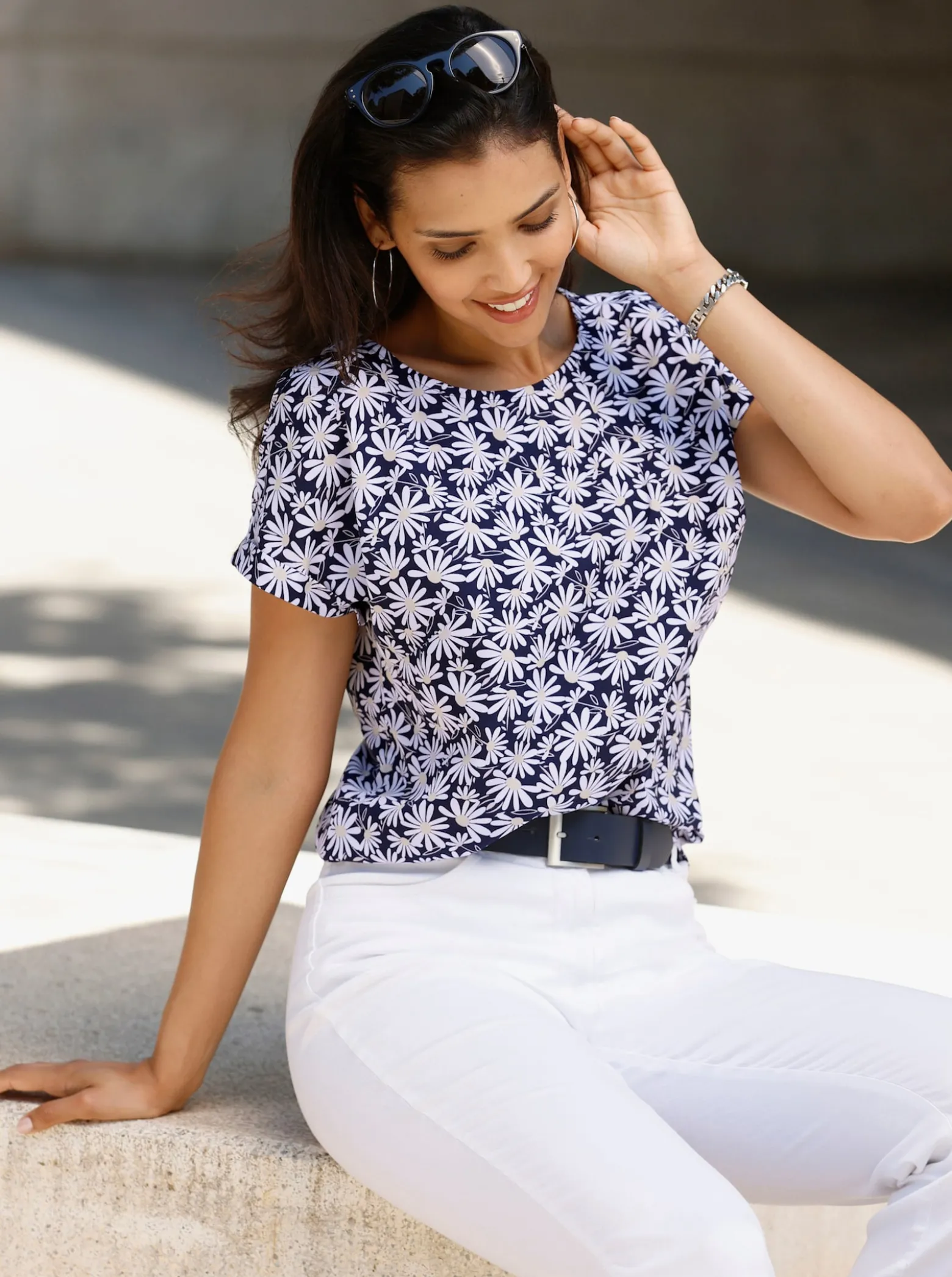 Schlupf-Bluse mit Margeriten-Print
