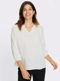 Schlupf-Bluse mit Rüschen am Ausschnitt