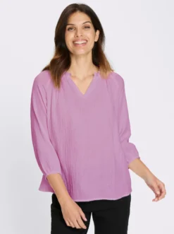 Schlupf-Bluse mit Rüschen am Ausschnitt