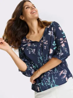 Schlupf-Bluse mit Rüschen an den Ärmelabschlüssen