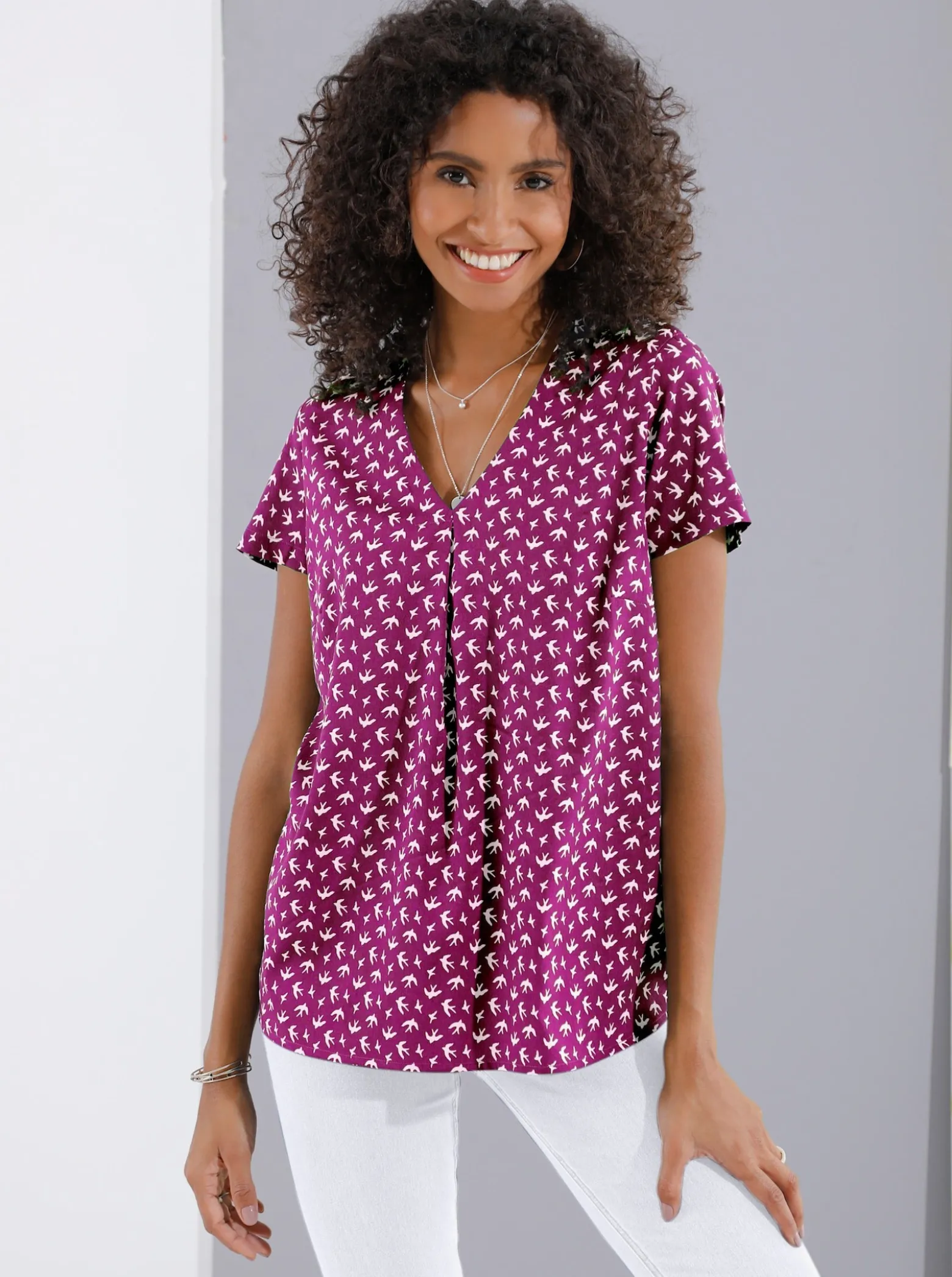 Schlupf-Bluse mit Schwalben-Muster
