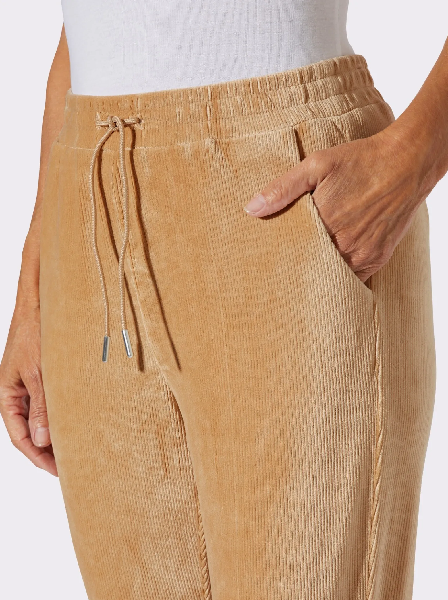 Schlupfhose in Cord-Qualität, pflegeleicht