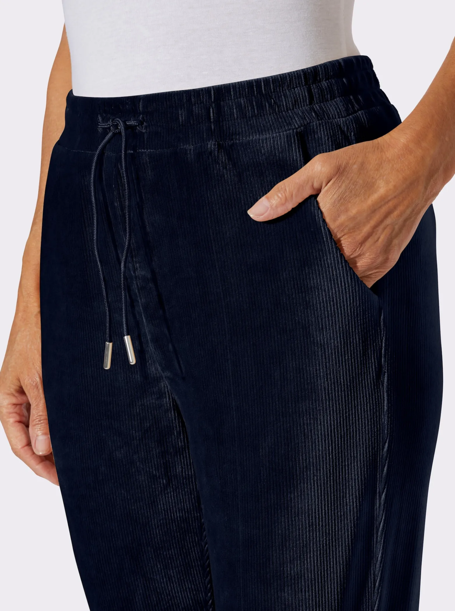 Schlupfhose in Cord-Qualität, pflegeleicht