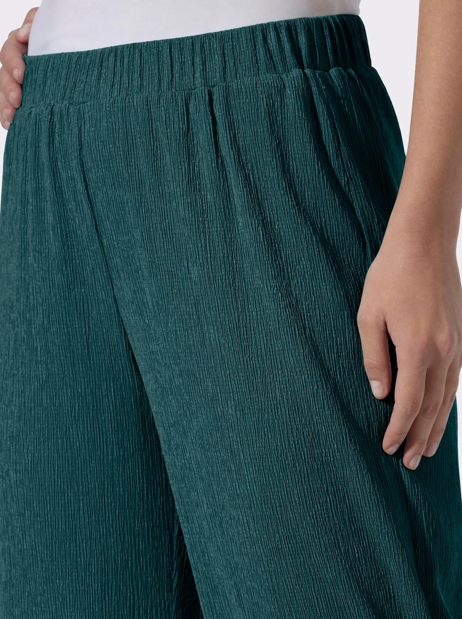 Schlupfhose in Crinkle-Qualität