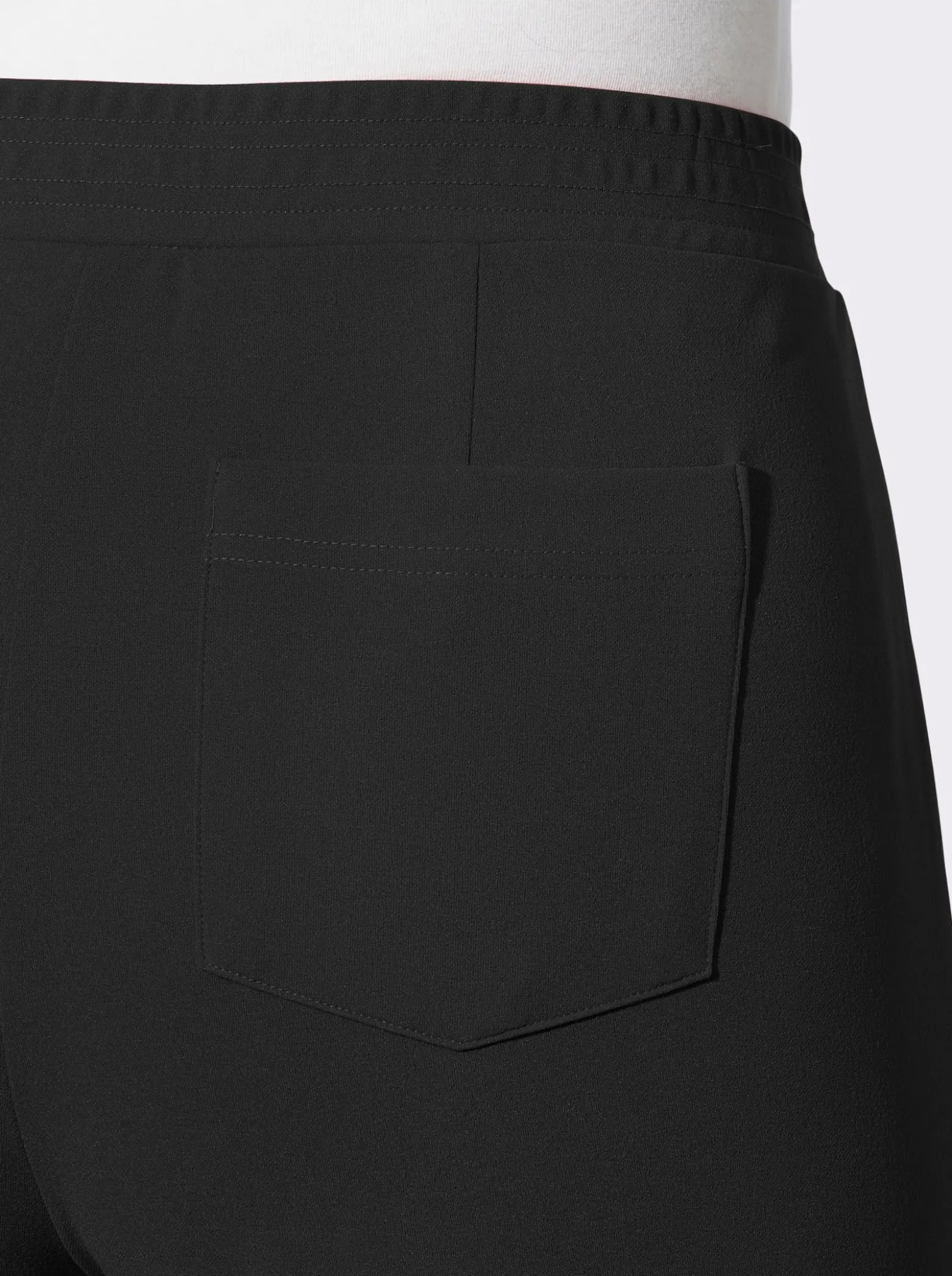 Schlupfhose in gerader Form
