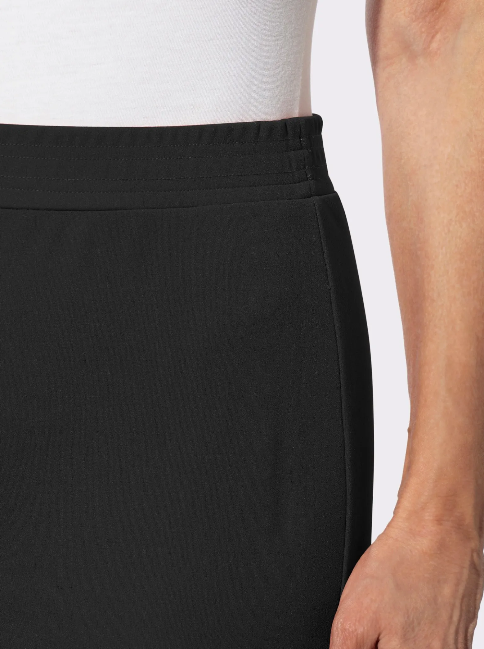Schlupfhose in gerader Form