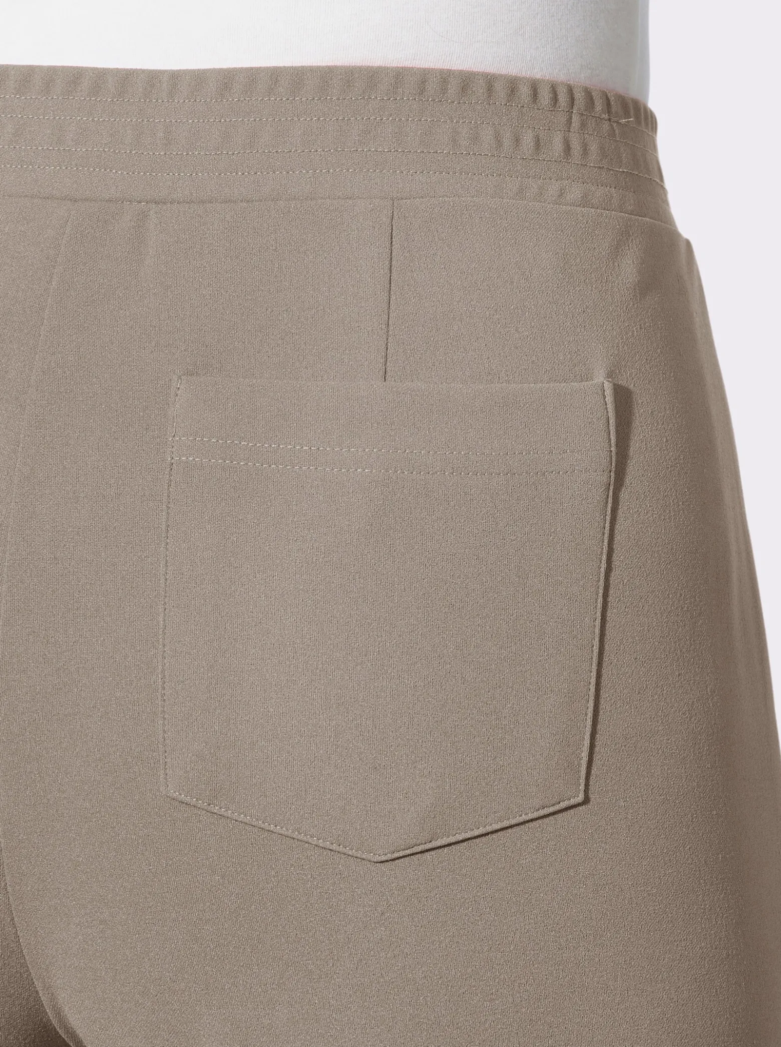 Schlupfhose in gerader Form