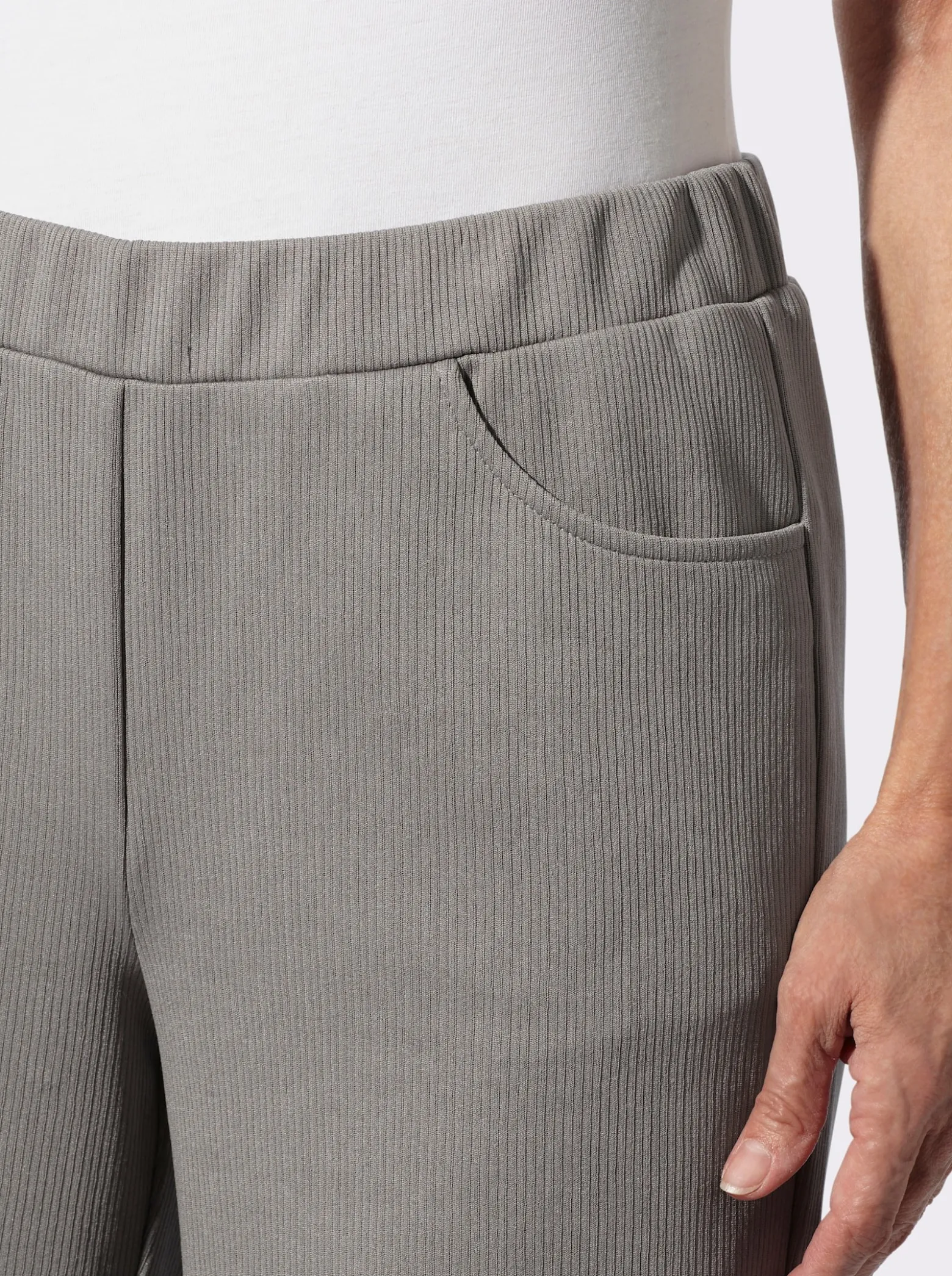 Schlupfhose in Ripp-Optik, pflegeleicht