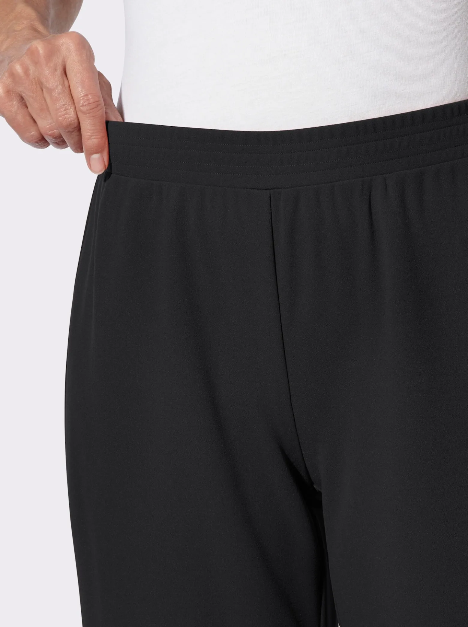 Schlupfhose in weiter Form