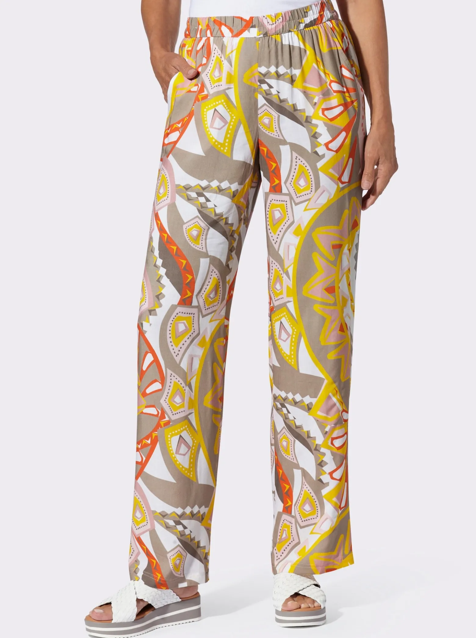 Schlupfhose in weiter Form