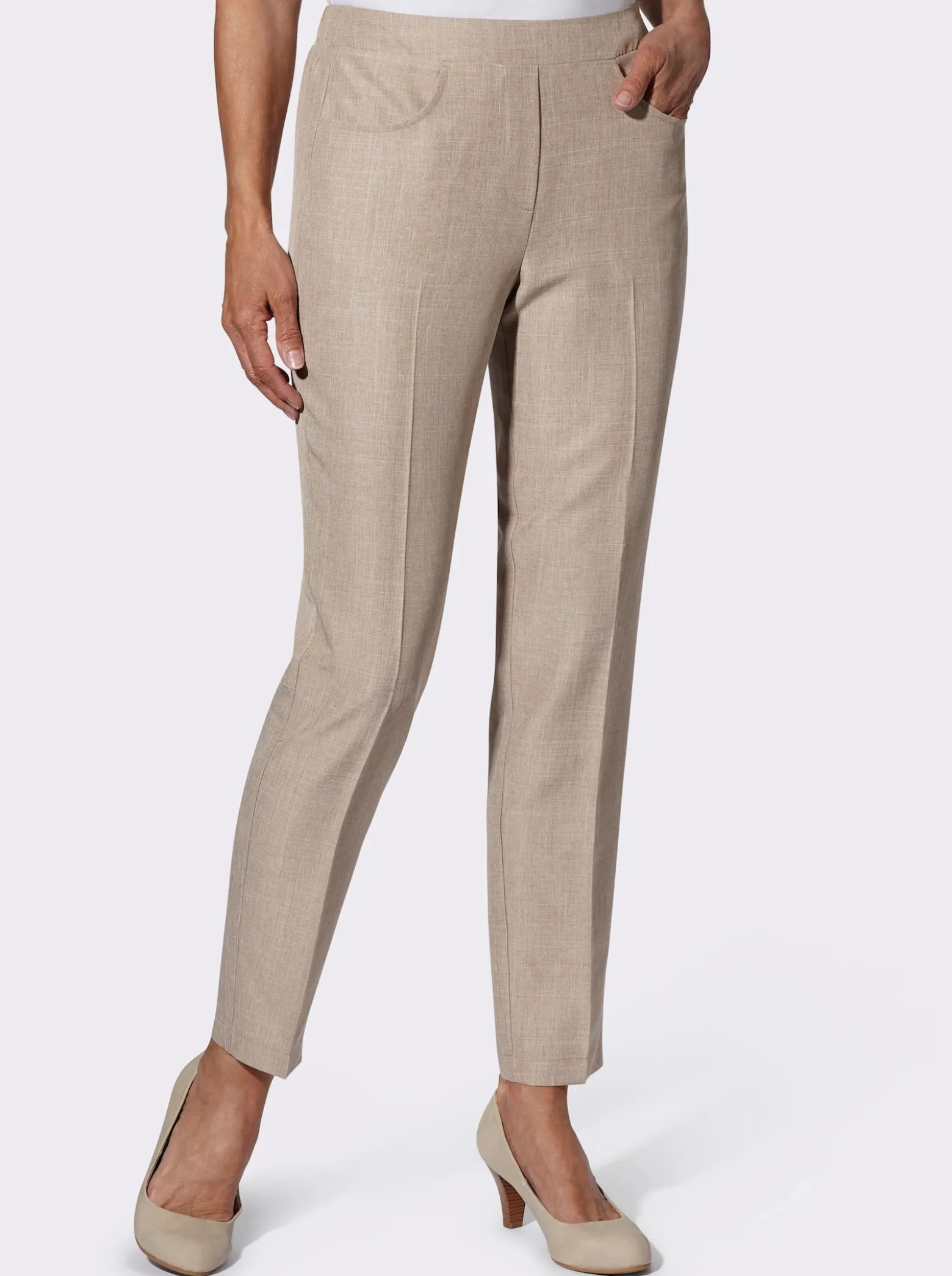 Schlupfhose mit Bügelfalten