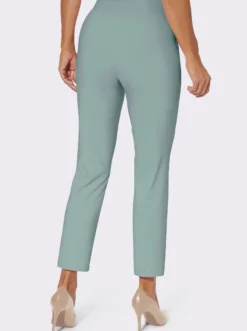 Schlupfhose mit Bügelfalten