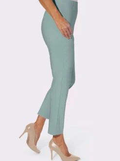 Schlupfhose mit Bügelfalten
