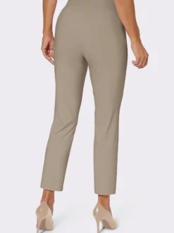 Schlupfhose mit Bügelfalten