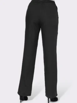 Schlupfhose mit leicht ausgestelltem Bein