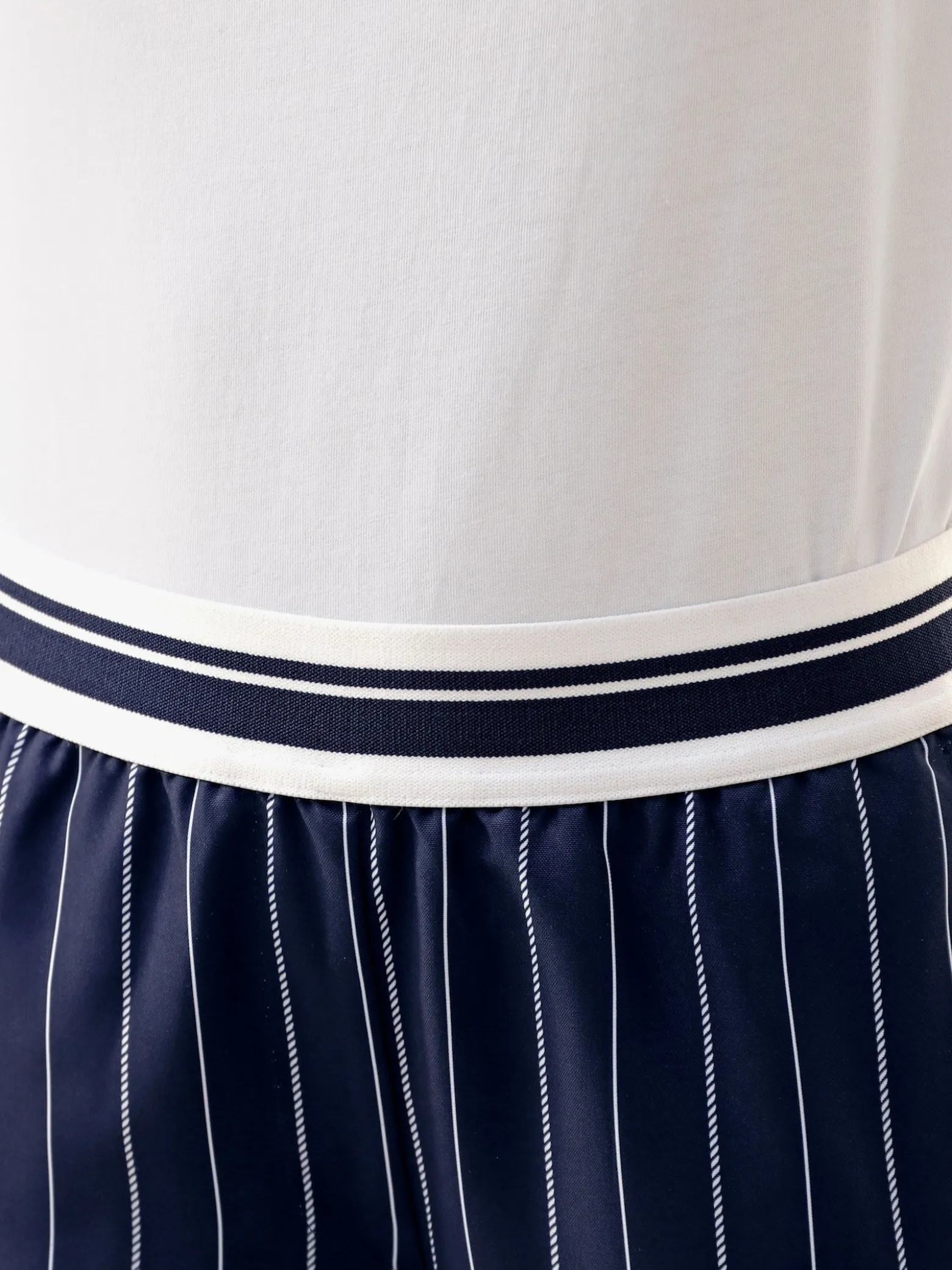 Schlupfhose mit Nadelstreifen-Muster