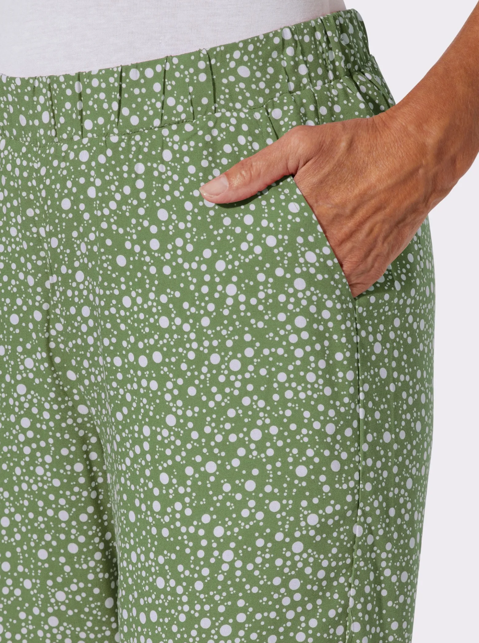 Schlupfhose mit Punktedessin