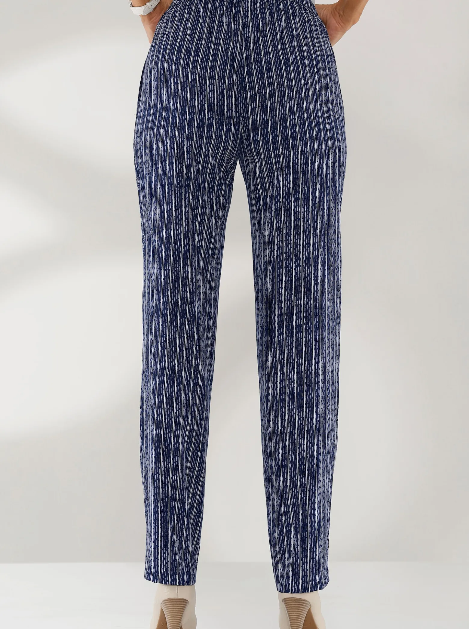 Schlupfhose mit Rundum-Dehnbund
