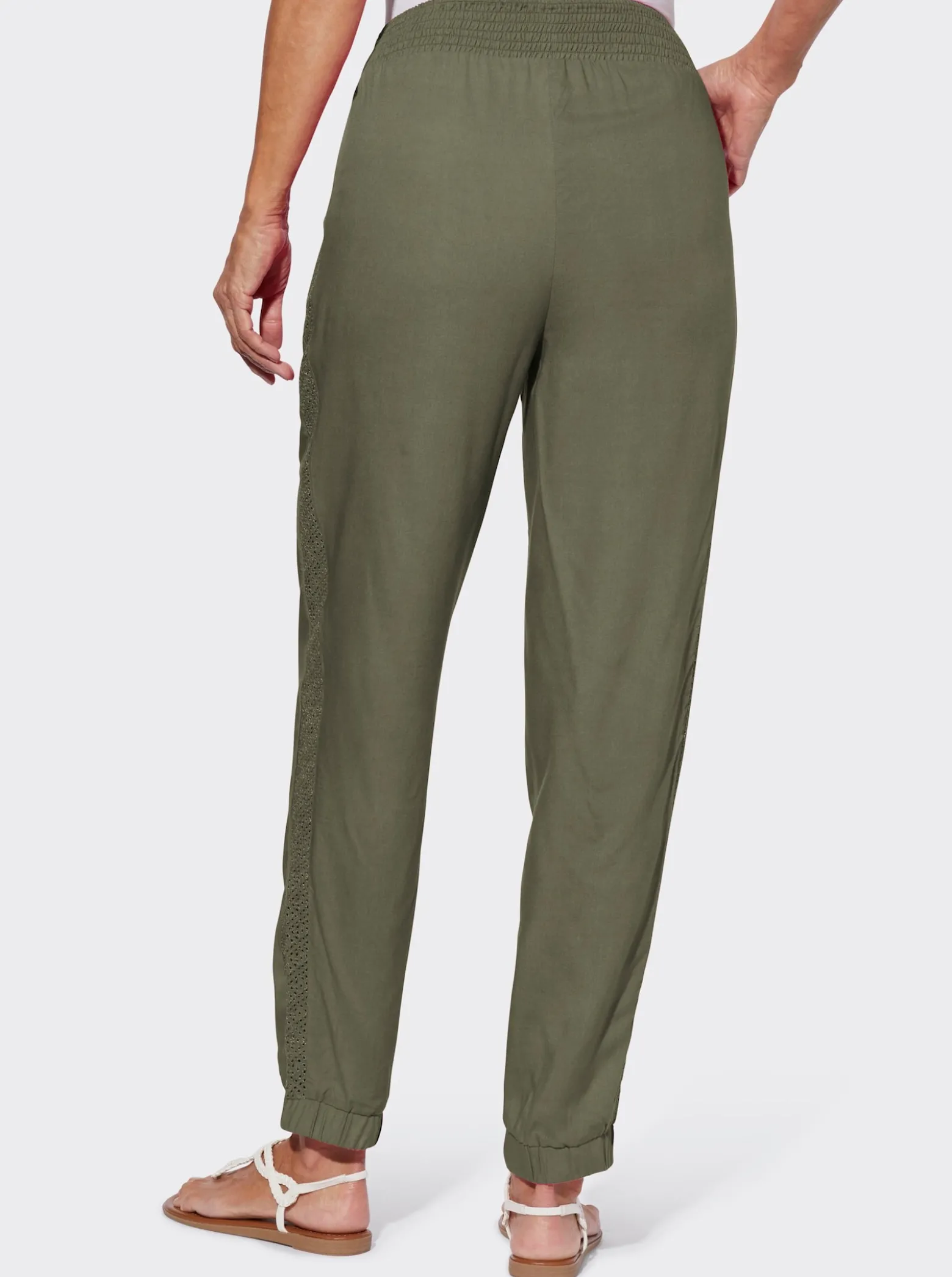 Schlupfhose mit Spitzen-Details
