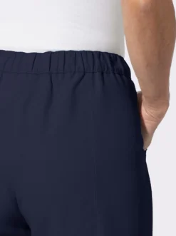 Schlupfhose mit Zierpatten an den Taschen