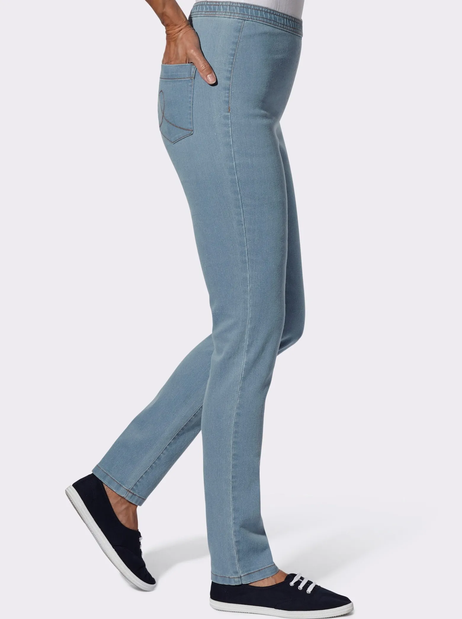 Schlupfjeans in schmaler Form