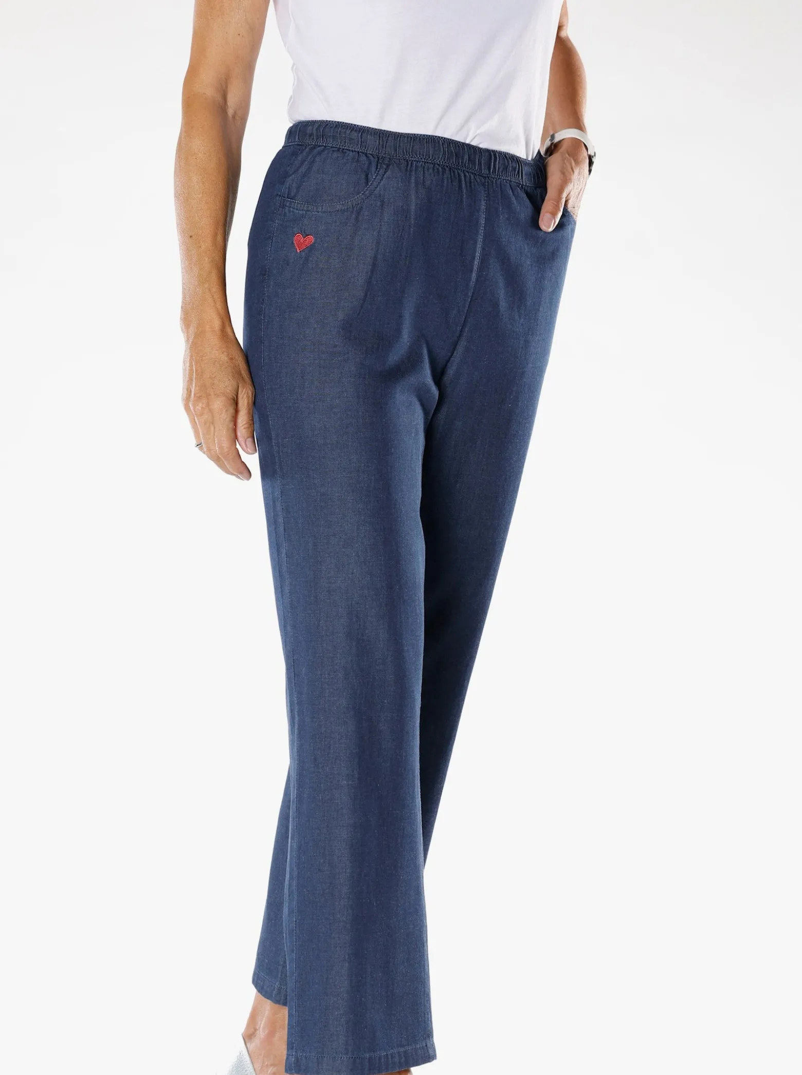 Schlupfjeans in weiter Form
