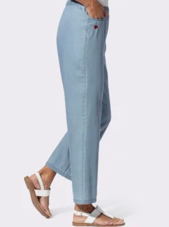 Schlupfjeans in weiter Form