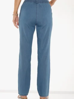 Schlupfjeans mit gesmoktem Bund