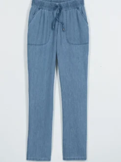 Schlupfjeans mit gesmoktem Bund