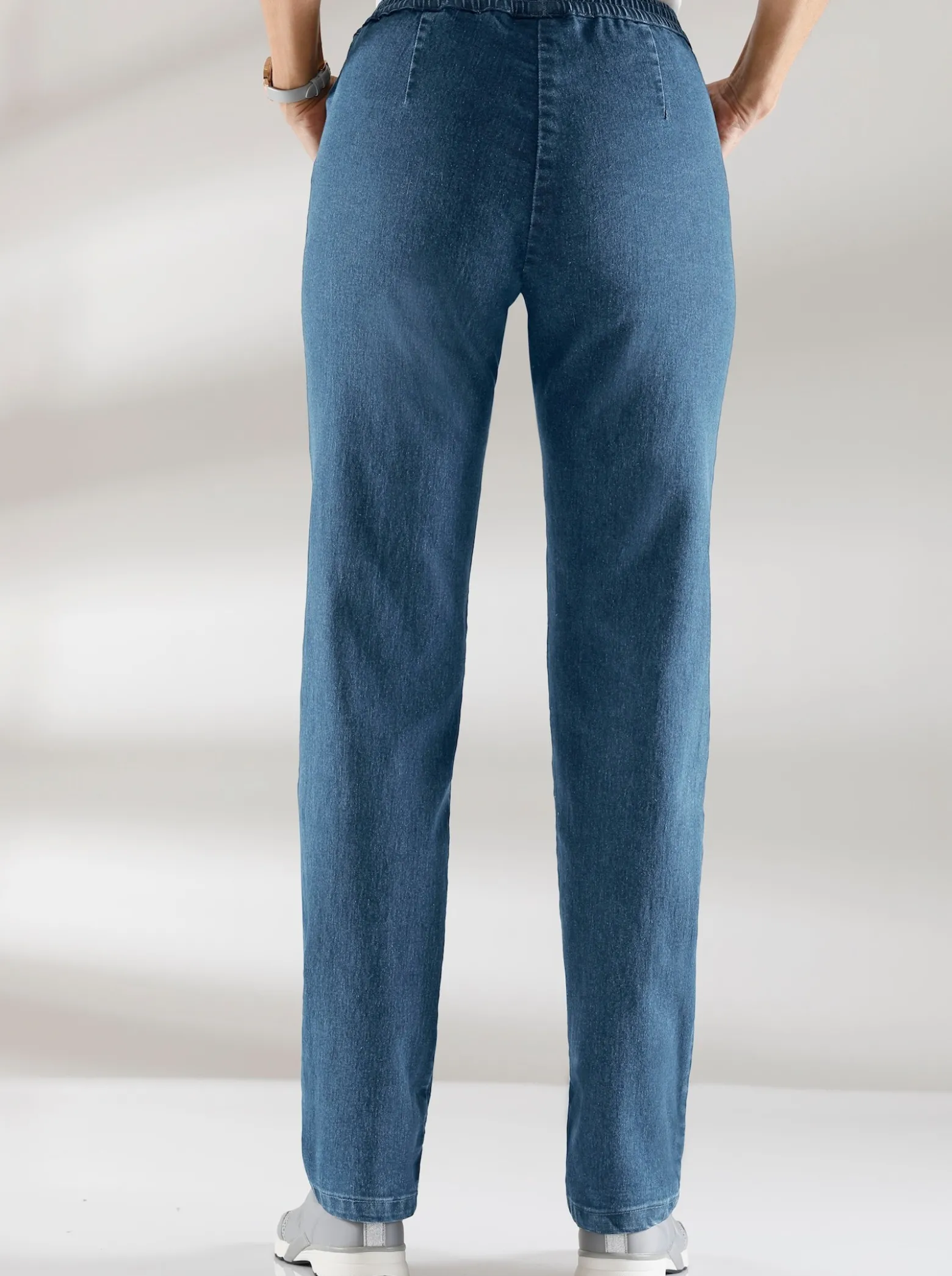 Schlupfjeans mit imitierter Reißverschluss-Blende