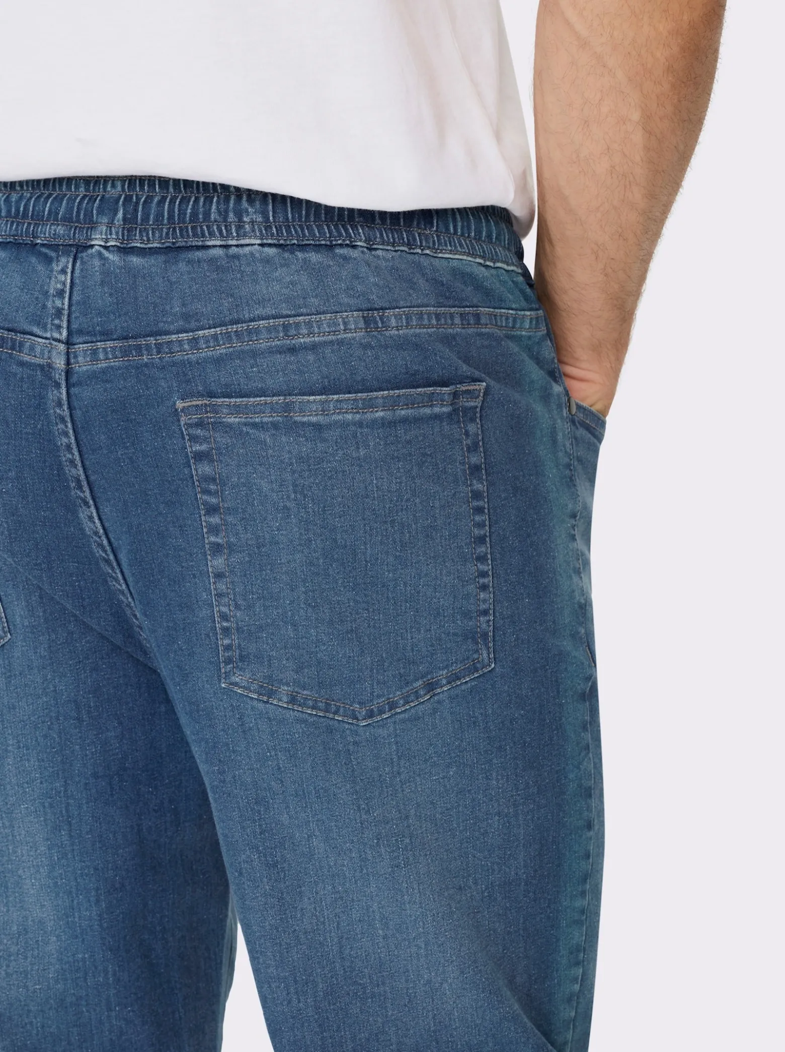 Schlupfjeans mit Kordelzug