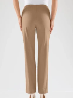 Schlupfjeans mit Rundum-Dehnbund